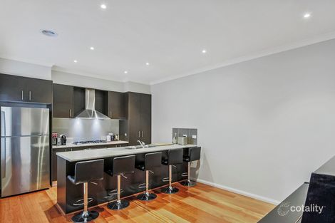 Property photo of 2/11 Sunhill Crescent Ardeer VIC 3022