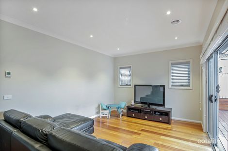 Property photo of 2/11 Sunhill Crescent Ardeer VIC 3022