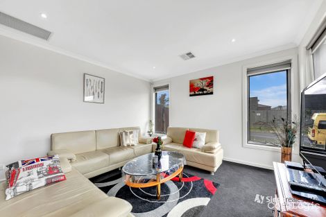 Property photo of 27 Overnewton Way Wollert VIC 3750