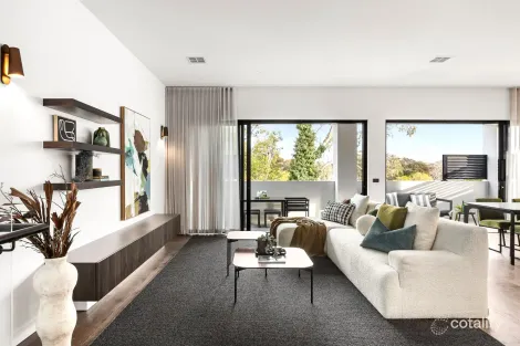 Property photo of 62 Valley Parade Glen Iris VIC 3146
