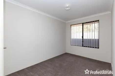 Property photo of 12 Webb Loop Haynes WA 6112