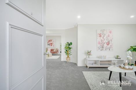 Property photo of 43 Hotham Crescent Hoppers Crossing VIC 3029