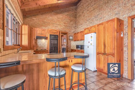Property photo of 2 Lachlan Crescent Echuca VIC 3564