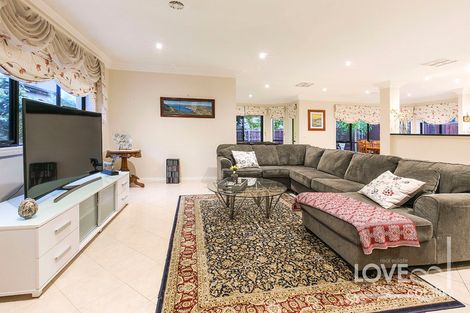 Property photo of 3 Creek View Thomastown VIC 3074