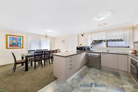 Property photo of 65 Guildford Crescent Narre Warren VIC 3805
