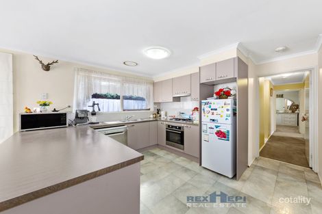 Property photo of 65 Guildford Crescent Narre Warren VIC 3805