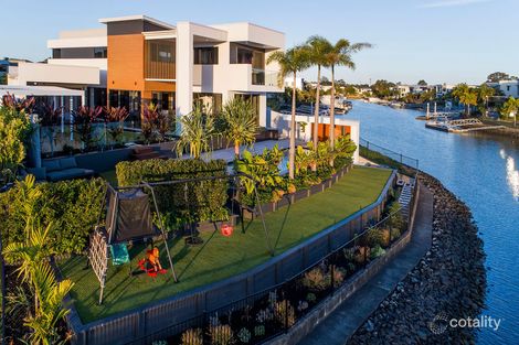 Property photo of 53 Harbourvue Court Helensvale QLD 4212
