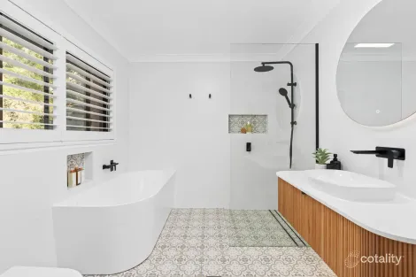 Property photo of 7 Maya Street Wyoming NSW 2250