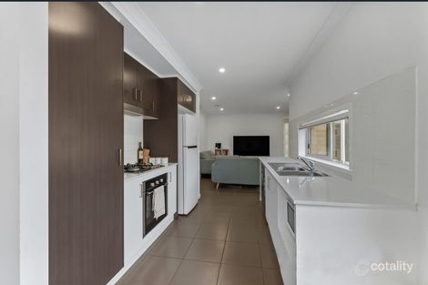 Property photo of 9 Herne Path Wyndham Vale VIC 3024