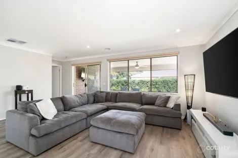 Property photo of 12 Wing Circuit Tarneit VIC 3029