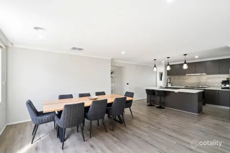 Property photo of 12 Wing Circuit Tarneit VIC 3029