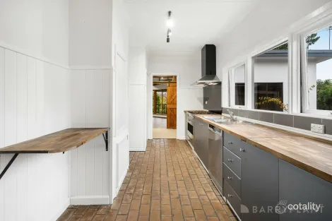 Property photo of 5 Ambrose Street Emerald VIC 3782
