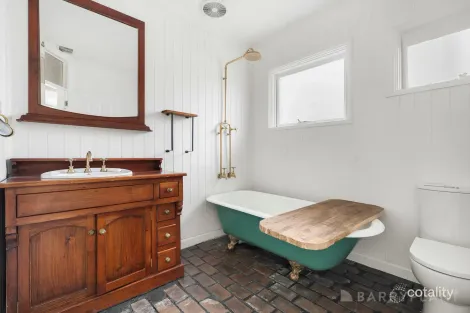 Property photo of 5 Ambrose Street Emerald VIC 3782