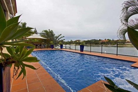 68 Edinburgh Rd, Benowa, QLD 4217