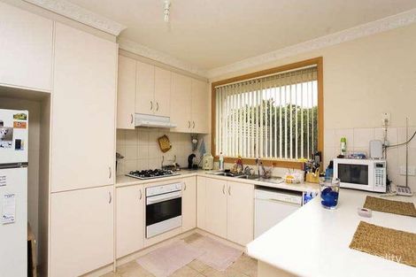 Property photo of 2/33 Eames Avenue Brooklyn VIC 3012