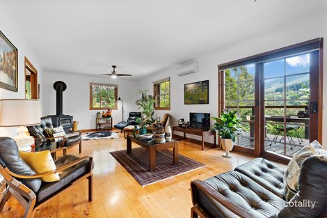 27 Highfield Rd, Warburton, VIC 3799
