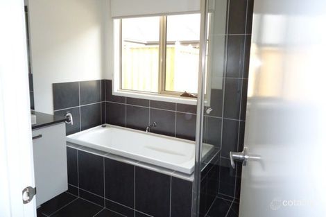Property photo of 23 Coronat Drive Williams Landing VIC 3027