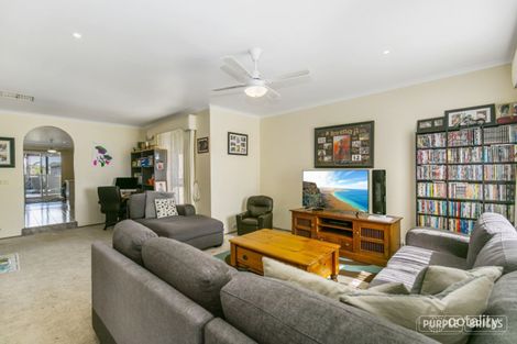 Property photo of 6 Oakwood Drive Carrum Downs VIC 3201