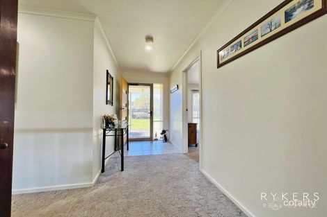 Property photo of 6 Stirling Drive Lakes Entrance VIC 3909