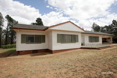 192 Cowabbie St, Coolamon, NSW 2701