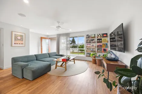 Property photo of 3 Wyanda Drive Warana QLD 4575