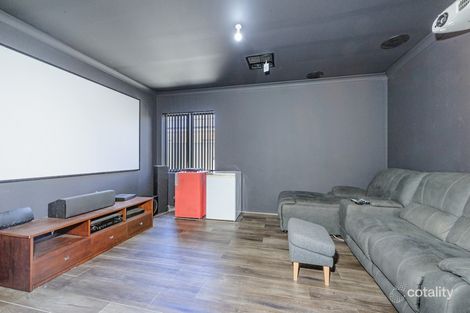 Property photo of 20 Karangi Circle Byford WA 6122