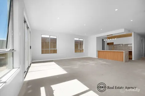 Property photo of 47 Gambusia Road Werribee VIC 3030