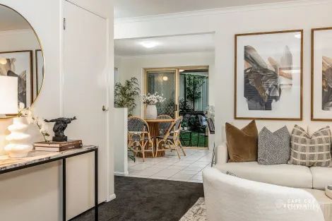Property photo of 1/10 Adrian Place Wishart QLD 4122
