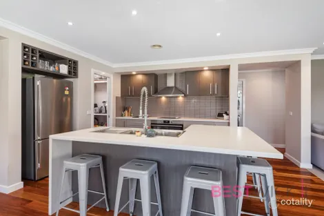 Property photo of 66 James Barnet Drive Kelso NSW 2795