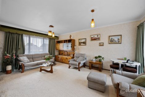 Property photo of 19 Inglenook Crescent Frankston VIC 3199