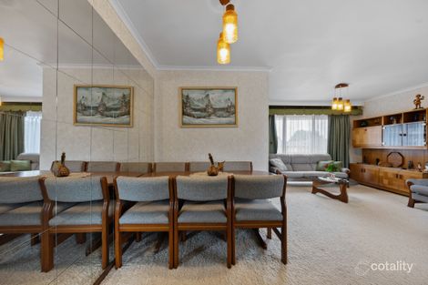 Property photo of 19 Inglenook Crescent Frankston VIC 3199