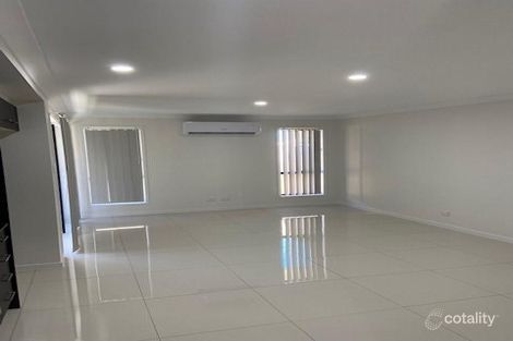 Property photo of 2/48 Arburry Crescent Brassall QLD 4305