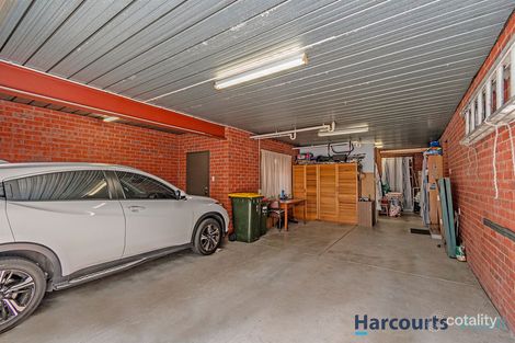Property photo of 4 Clough Street Avondale Heights VIC 3034