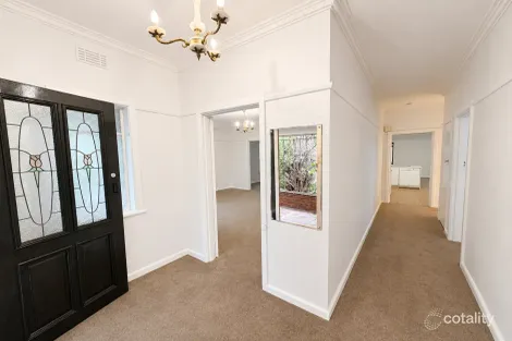 Property photo of 77 Pascoe Street Glen Iris VIC 3146