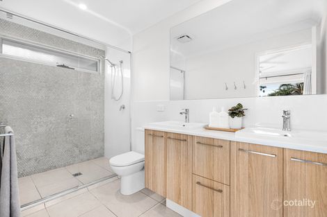 Property photo of 22 Killarney Avenue Manly West QLD 4179