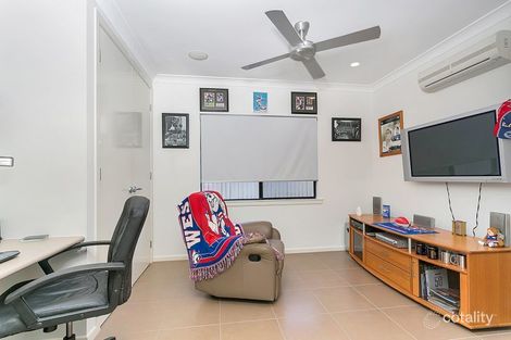 Property photo of 4 Saunders Court Clifton Beach QLD 4879