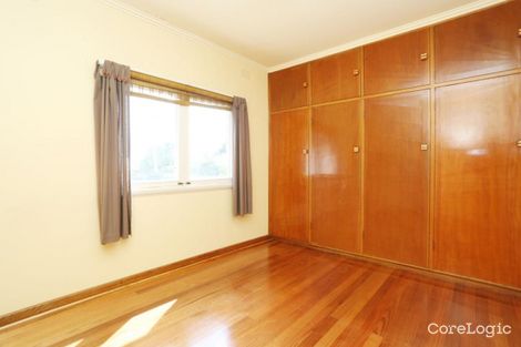 Property photo of 3 Crellin Crescent Watsonia VIC 3087