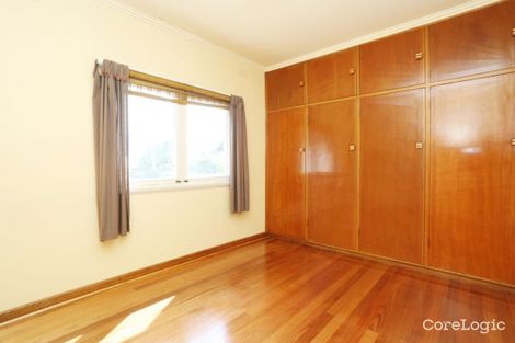 Property photo of 3 Crellin Crescent Watsonia VIC 3087