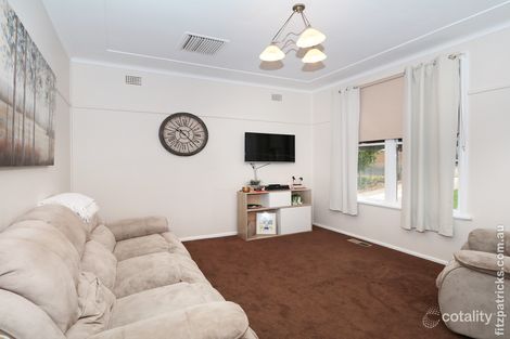 Property photo of 26 Northcott Parade Mount Austin NSW 2650