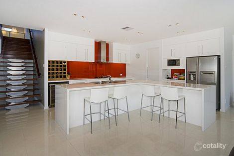 Property photo of 26 Middle Quay Drive Biggera Waters QLD 4216