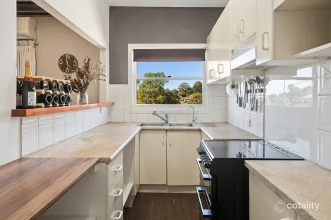 Property photo of 124 Lake Avenue Cringila NSW 2502