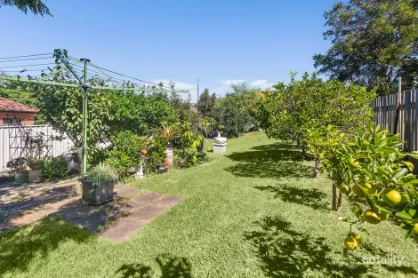 Property photo of 124 Lake Avenue Cringila NSW 2502