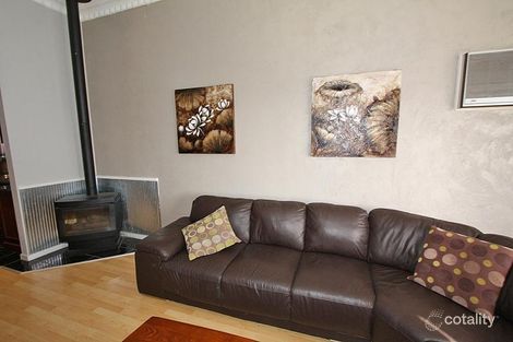 Property photo of 3 Errey Street Camperdown VIC 3260