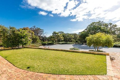 Property photo of 7 Cuvier Grove Wanneroo WA 6065