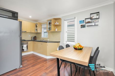 Property photo of 41 Gasmata Crescent Whalan NSW 2770