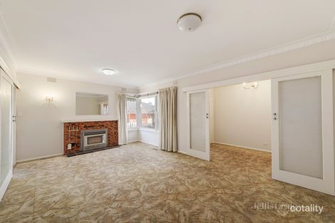 Property photo of 4 Glenfern Avenue Doncaster VIC 3108