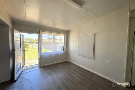 Property photo of 256 Stewart Street Bathurst NSW 2795