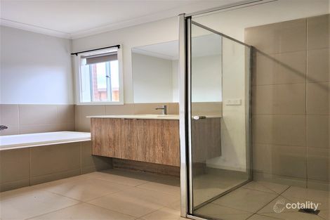 Property photo of 10 Midgard Road Weir Views VIC 3338