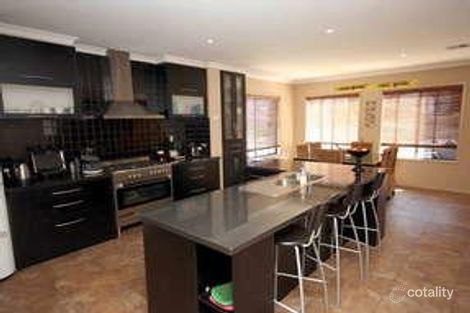 Property photo of 1 Kennels Lane Cranbourne East VIC 3977