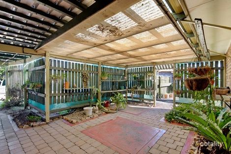 Property photo of 5 Miner Place Parrearra QLD 4575